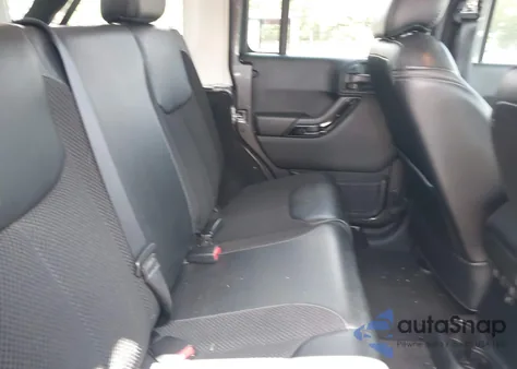 2017 Jeep Wrangler Unlimited Winter 4X4 from USA, damaged, VIN 1C4BJWEG4HL605213